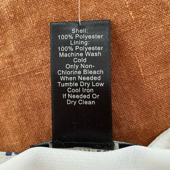 New Ann Taylor sleeveless white top red and blue geo print small - Picture 8 of 13